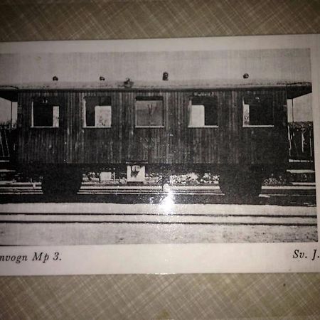 Апартаменти Fjordhytten. Rebuild Train Wagon From 1937. Оденсе Екстер'єр фото